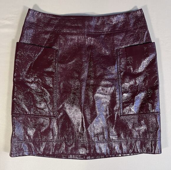 Maeve by Anthropologie Dresses & Skirts - Maeve by Anthropologie Women's Burgundy Faux Leather Mini Skirt Zip Size 2